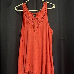 Wallpapher Red Lace Accent Tank Top